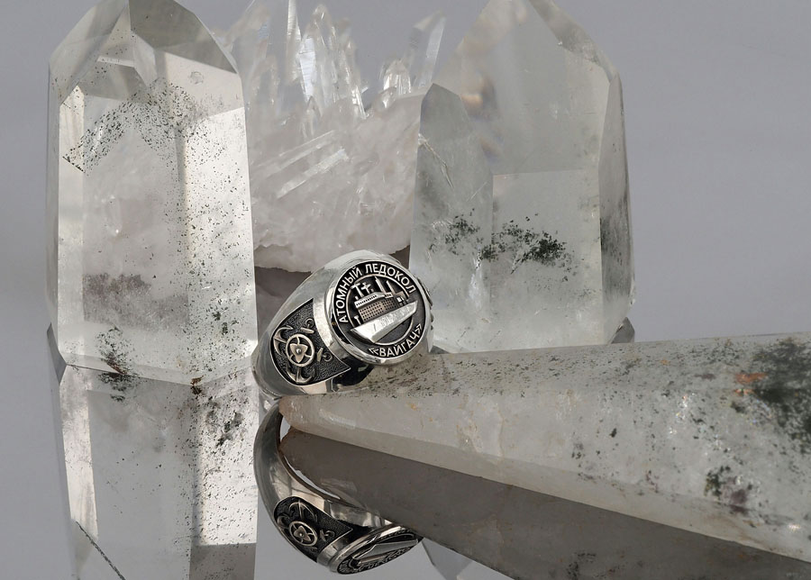 Перстень команды атомного ледокола «Вайгач» из серебра с чернением