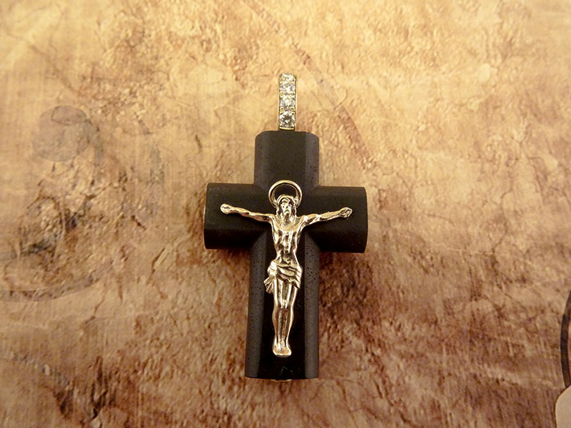 Крест "Эбен и золото" со вставками