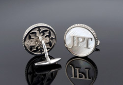 Серебряные запонки с инициалами JPT. Эксклюзивный подарок мужчине