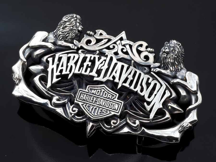 Серебряная пряжка "Harley Davidson" из серебра с золотыми элементами. 24-karat.ru