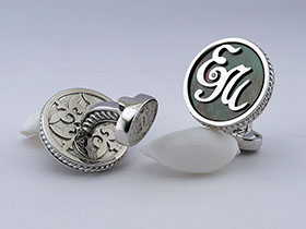 Серебряные запонки с инициалами ЕМ. Эксклюзивный подарок мужчине