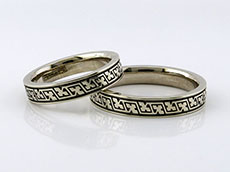 Обручальные кольца из золота 585 пробы с черным родием