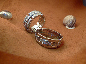 Эксклюзивные обручальные кольца на заказ